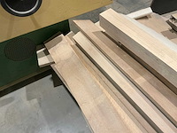 Verzaagde houten planken en balken - afbeelding 3 van  6