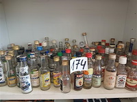 Verzamel drankflesjes leeg. 95 stuks - afbeelding 1 van  3