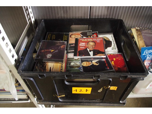 Verzameling cd's sinatra - afbeelding 1 van  1