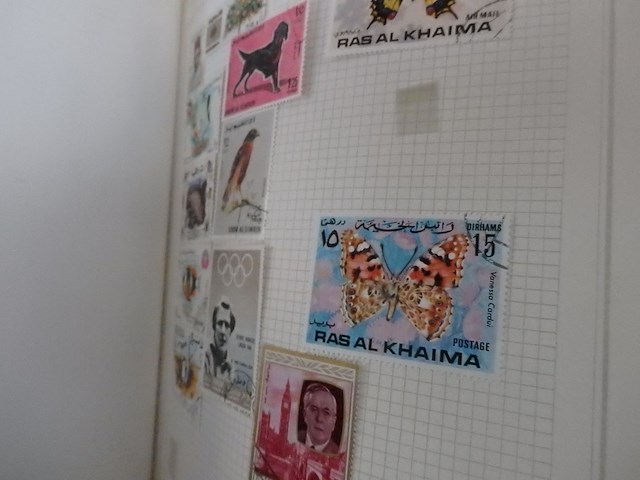 Verzameling divers in 2 boeken veel losse zegels - afbeelding 3 van  5