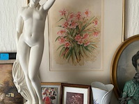 Verzameling diverse antieke en decoratieve objecten - afbeelding 3 van  6