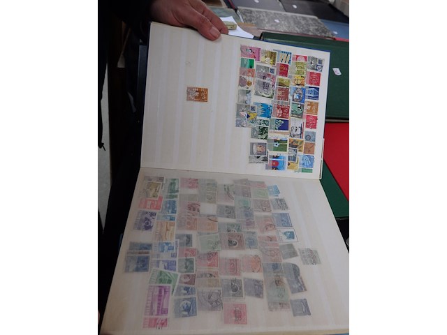 Verzameling diverse landen - afbeelding 2 van  4