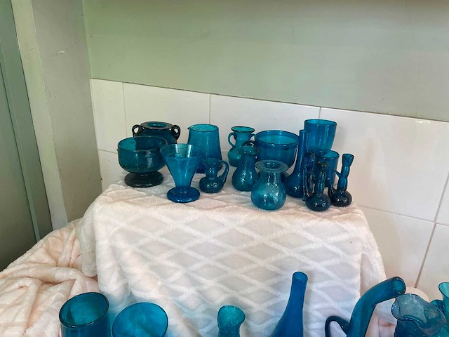 Verzameling egyptisch glas - afbeelding 3 van  3
