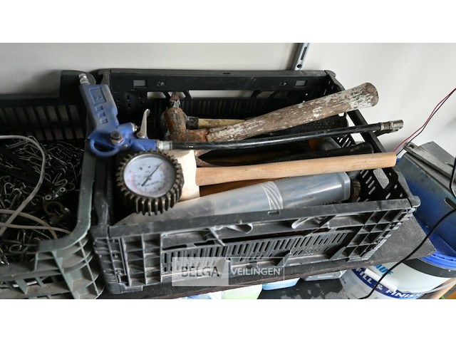 Verzameling gereedschappen - afbeelding 2 van  3