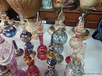 Verzameling glazen parfumflesjes 31 stuks - afbeelding 5 van  9