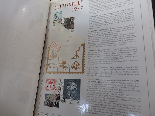 Verzameling luxebladen belgie1976/77 - afbeelding 2 van  4