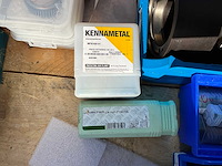 Verzameling ongebruikte freesgereedschappen - afbeelding 2 van  17