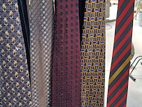 Verzameling plastrons - afbeelding 4 van  5