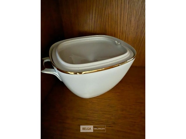 Verzameling porseleinen servies - afbeelding 7 van  7