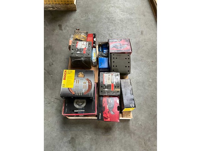 Verzameling remonderdelen - afbeelding 3 van  7