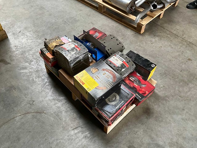 Verzameling remonderdelen - afbeelding 4 van  7