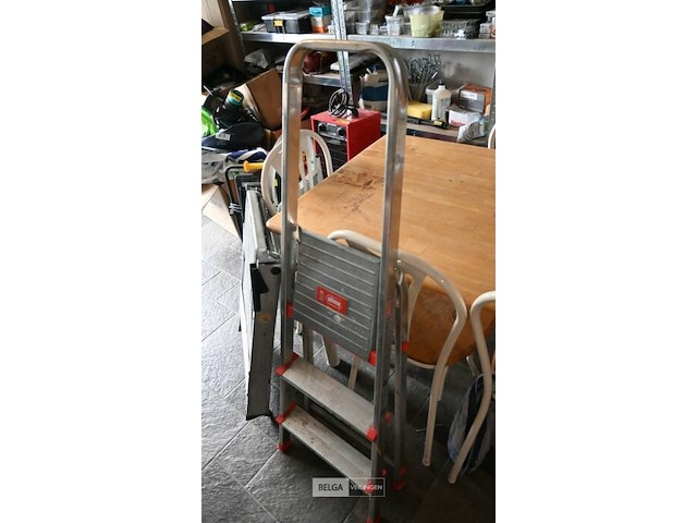 Verzameling trapladders (3x) - afbeelding 2 van  2