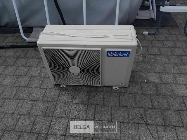 Verzameling van alles voor zwembad met warmtepomp - afbeelding 2 van  11