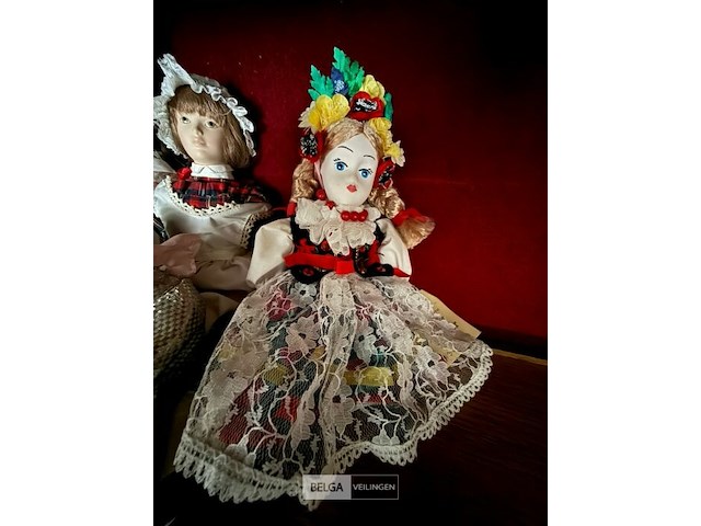 Verzameling vintage poppetjes - afbeelding 2 van  4