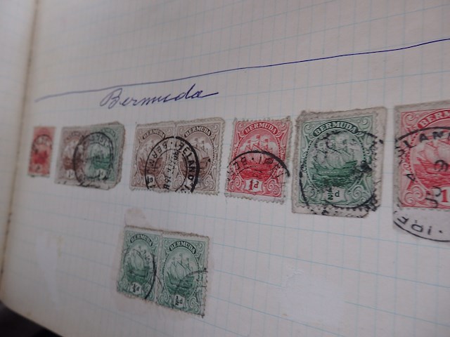 Verzameling world met oude zegels - afbeelding 5 van  7