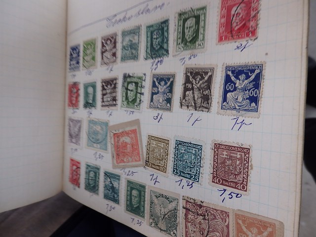 Verzameling world met oude zegels - afbeelding 7 van  7