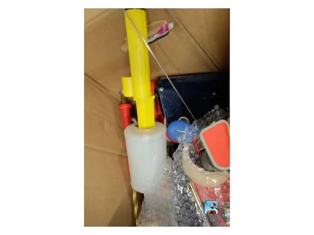 Verzegelapparaat met verpakkingsmateriaal - afbeelding 8 van  9