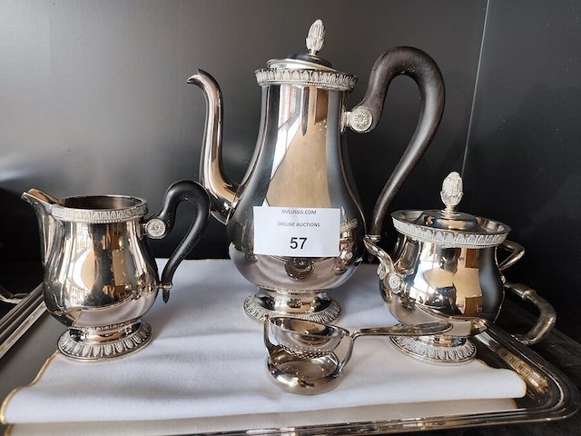 Verzilverd koffieservies met dienblad, 4 onderzetters, 3 inox schalen, broodmandje, sauspot, beeldje, tissuehouder - afbeelding 2 van  7