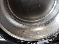 Verzilverd koffieservies met dienblad, 4 onderzetters, 3 inox schalen, broodmandje, sauspot, beeldje, tissuehouder - afbeelding 5 van  7