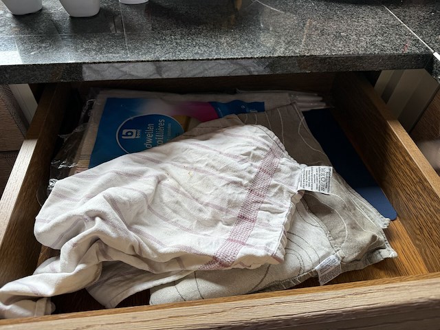 Verzorgde inboedel woning – wegens onbeheerde nalatenschap - afbeelding 117 van  158