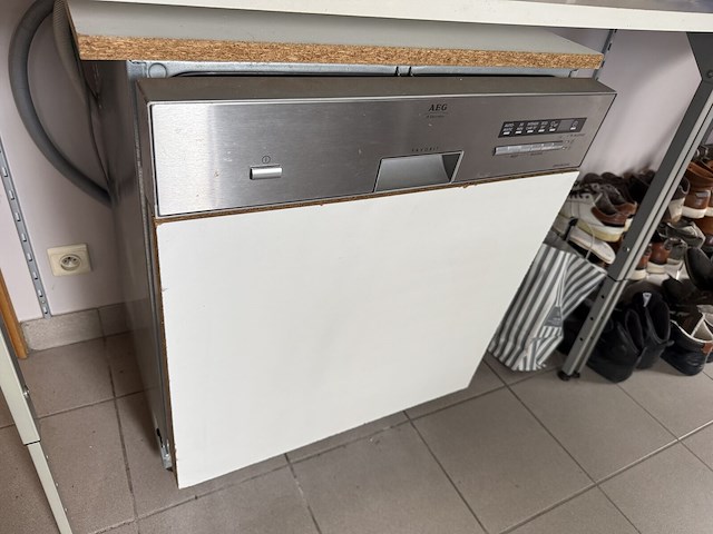 Verzorgde inboedel woning – wegens onbeheerde nalatenschap - afbeelding 136 van  158