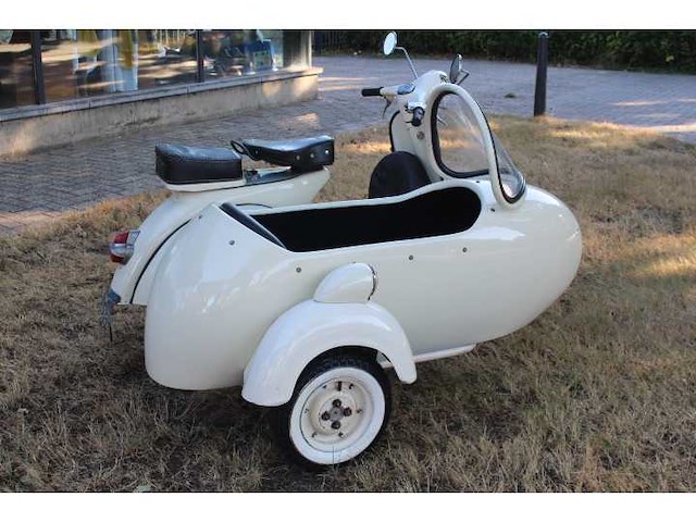 Vespa - 150super - tourist - oldtimer met zijspan - afbeelding 4 van  6