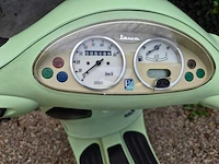 Vespa - et2 - scooter - motorised scooter - afbeelding 2 van  3