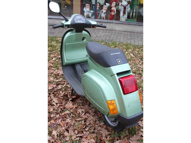 Vespa - hp50 - scooter - afbeelding 7 van  8