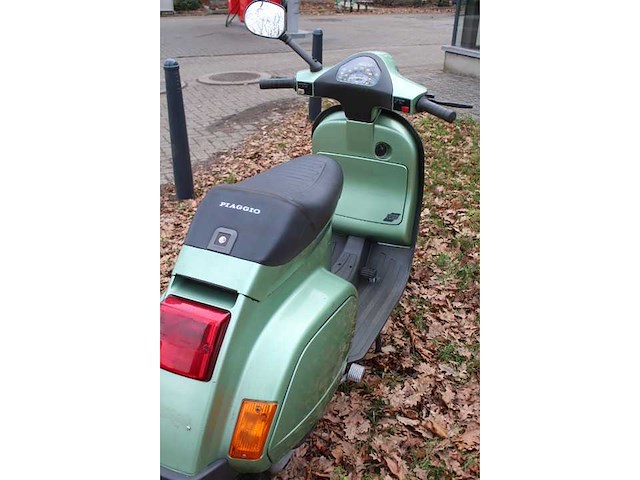 Vespa - hp50 - scooter - afbeelding 8 van  8