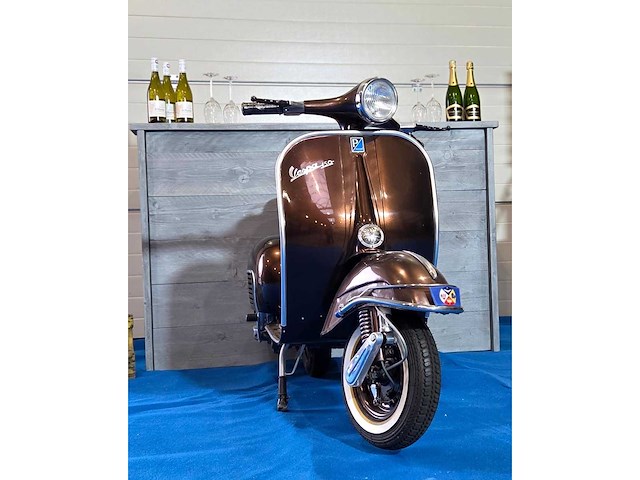 Vespa - piaggio 150 - moped - afbeelding 12 van  17