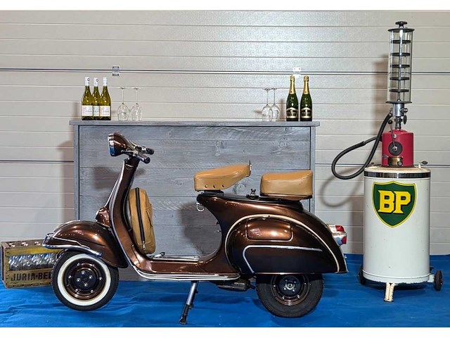 Vespa - piaggio 150 - moped - afbeelding 13 van  17