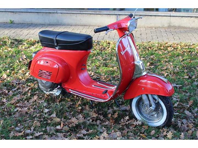 Vespa - v50 special - oldtimer scooter - afbeelding 2 van  7