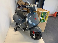 Vespa 801 elektrische kinderscooter (10x) - afbeelding 2 van  6