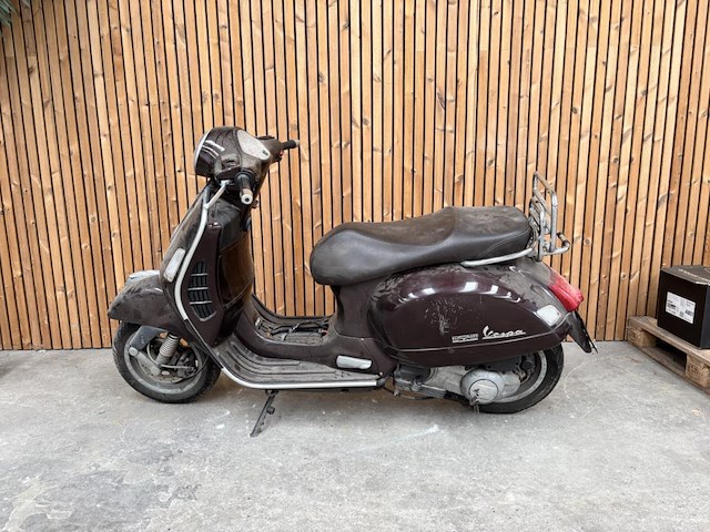 Vespa gts 125, 2010 - afbeelding 1 van  8