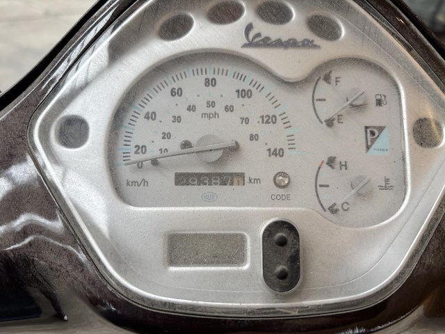 Vespa gts 125, 2010 - afbeelding 3 van  8