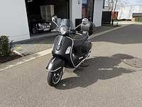 Vespa gts300, 2012 - afbeelding 1 van  13