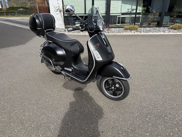 Vespa gts300 - afbeelding 11 van  17