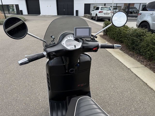 Vespa gts300 - afbeelding 17 van  17