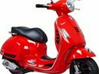 Vespa gts - afbeelding 1 van  3