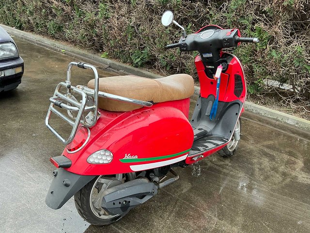 Vespa neco brommer - afbeelding 4 van  6