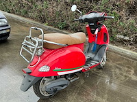 Vespa neco brommer - afbeelding 4 van  6