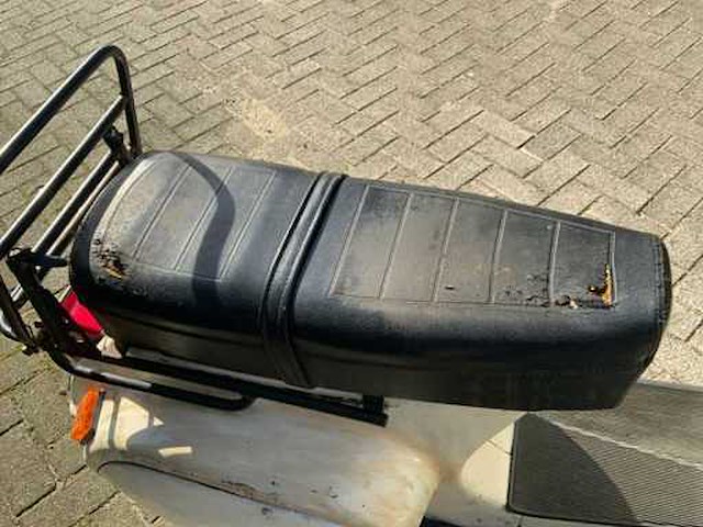 Vespa pk 50 xl oldtimer scooter - afbeelding 3 van  12