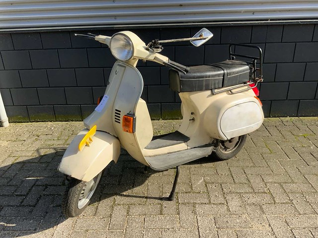 Vespa pk 50 xl oldtimer scooter - afbeelding 1 van  12