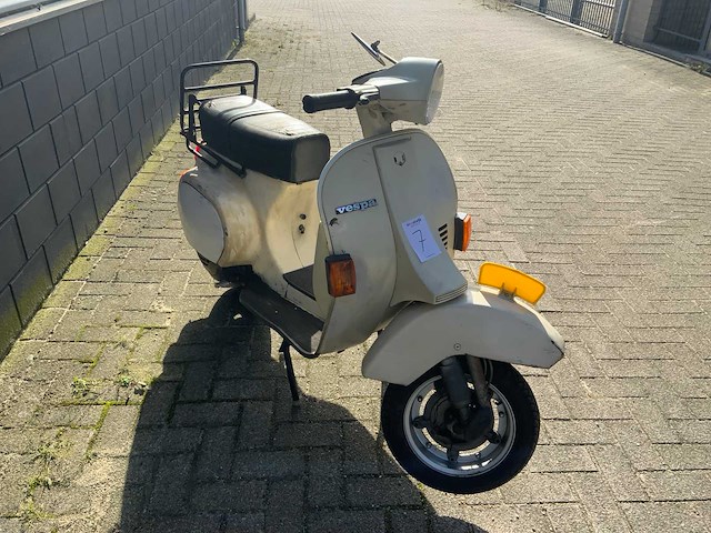 Vespa pk 50 xl oldtimer scooter - afbeelding 9 van  12