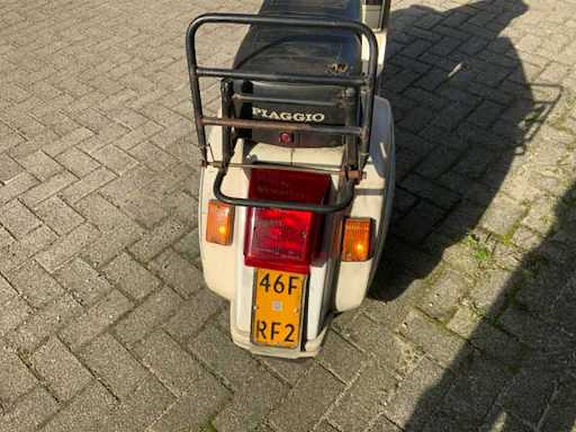 Vespa pk 50 xl oldtimer scooter - afbeelding 10 van  12