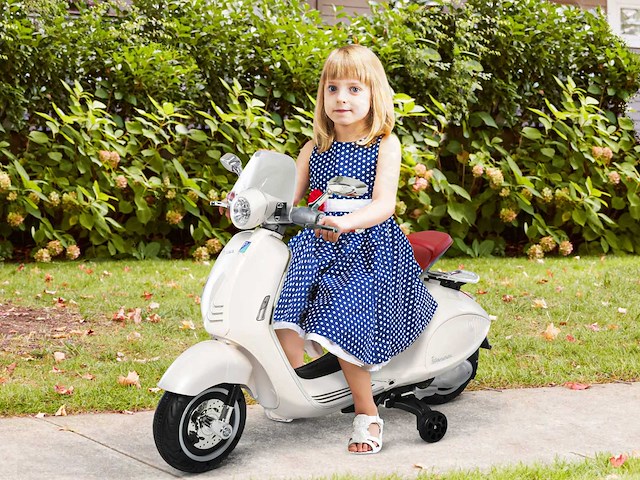 Vespa scooter elektrische motorfiets kinderen 6v - afbeelding 1 van  9