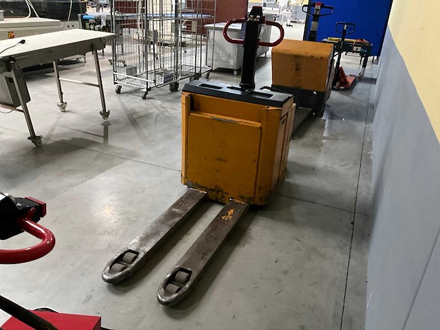 Vestergaard sl22i elektrische palletwagen - afbeelding 10 van  13