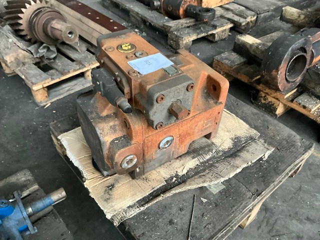 Vestjisk hydraulics hydraulische pomp - afbeelding 2 van  3