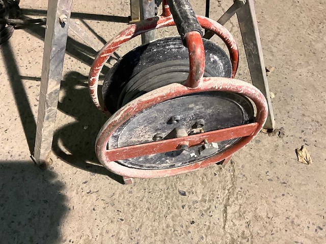 Vetec mh150-2 werflicht op telescopische 3-pikkel - afbeelding 3 van  4