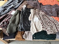 Vêtements (dames) - afbeelding 14 van  19